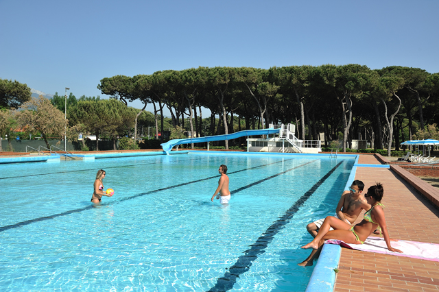Piscina 02